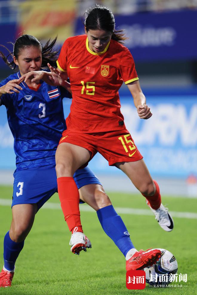 中国女足表现抢眼，凭实力获得荣誉