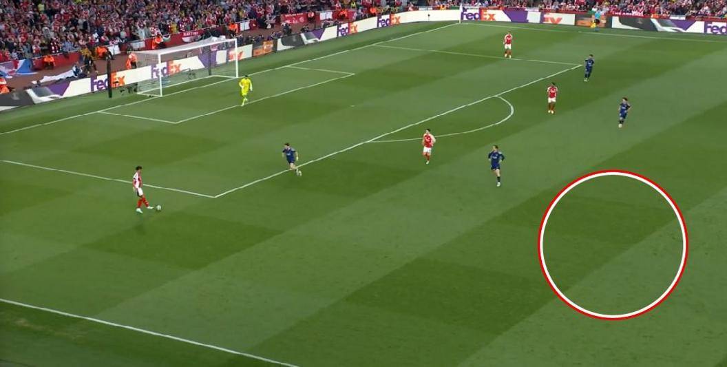 阿森纳中场表现抢眼，帮助球队完成绝地逆转的简单介绍