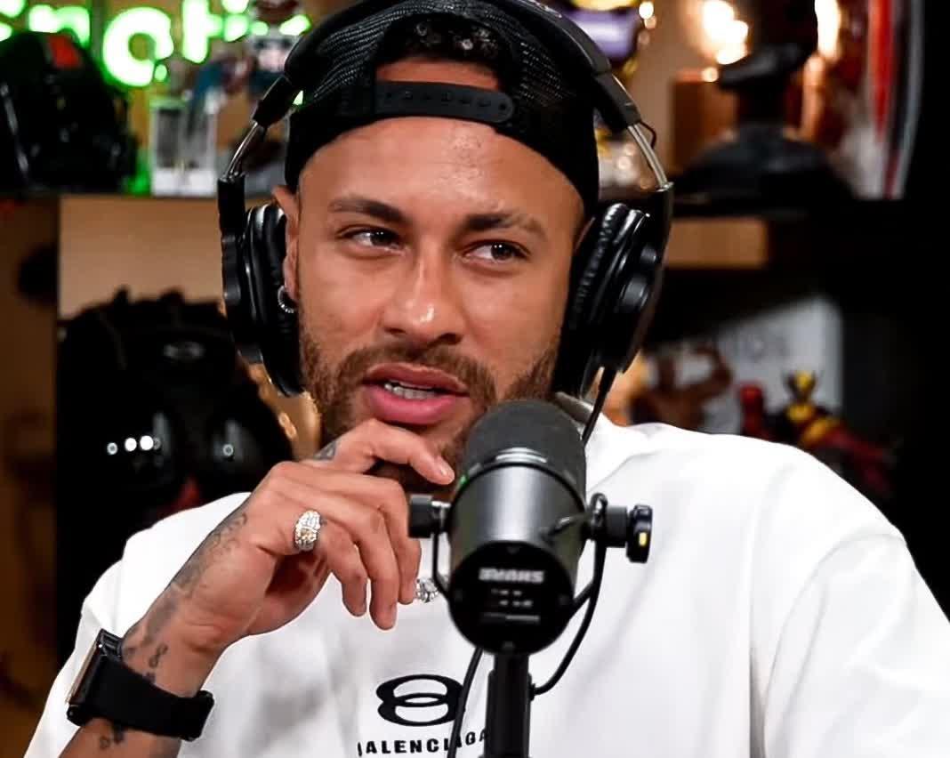 包含内马尔再度上演帽子戏法，皇马后防线成筛子！的词条