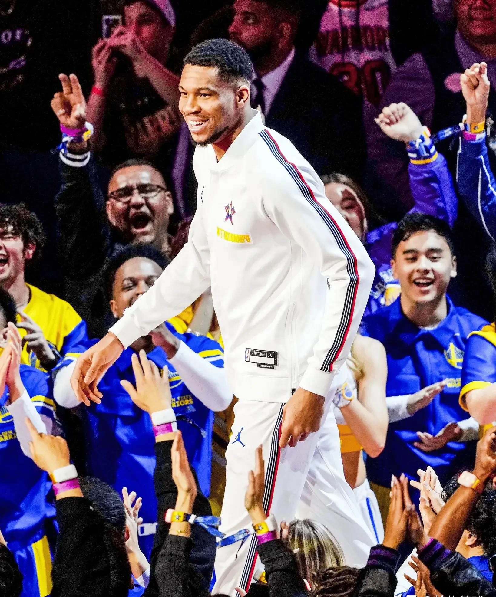  字母哥连续三场比赛得分超过战术调整，快船挑战极限！